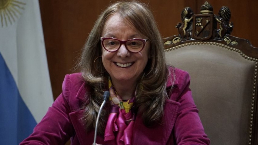 Santa Cruz firmó acuerdo del Fondo Fiduciario para el Desarrollo Provincial