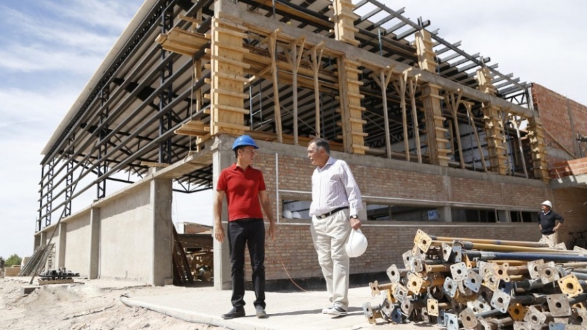 Gutiérrez recorrió obras en Centenario