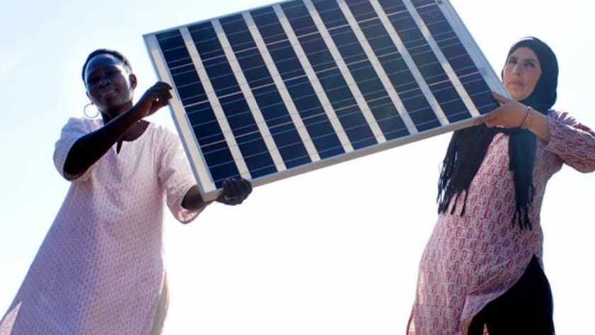 Solar Mamas: energía solar femenina de la India al mundo