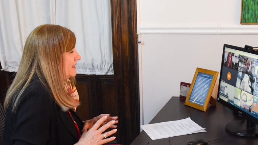 El gobierno y la UNER brindan seminario de capacitación para las 53 nuevas Comunas