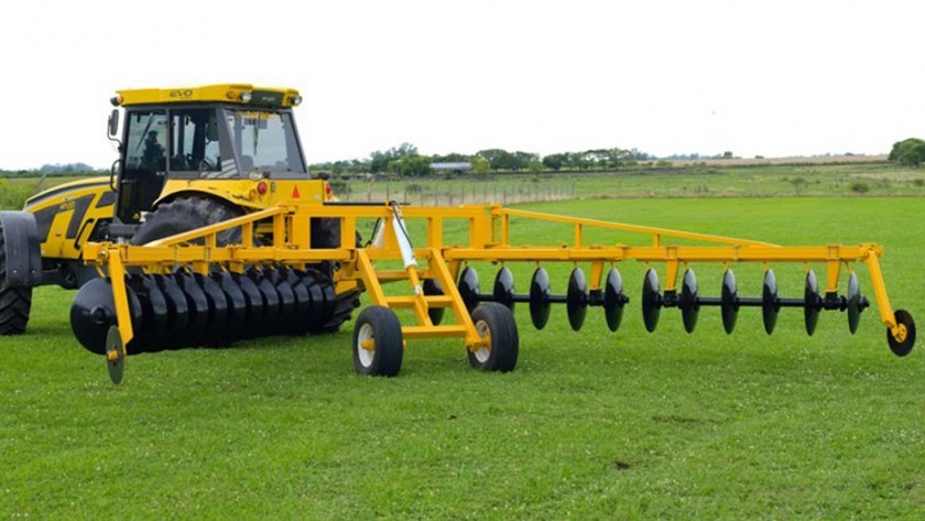 Innovador terraceador de Industrias Pesce contra la erosión