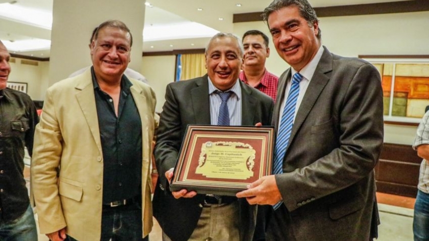Capitanich en congreso gremial: 