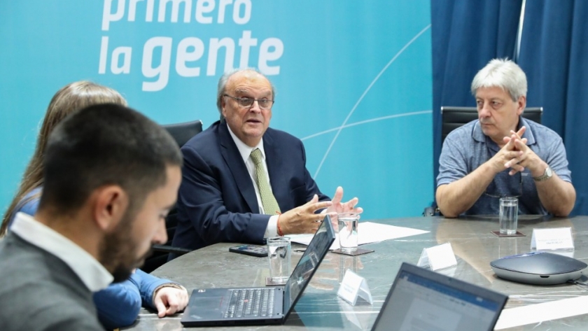 Mendiguren convoca al Consejo Consultivo Automotriz para acelerar la integración nacional de autopartes