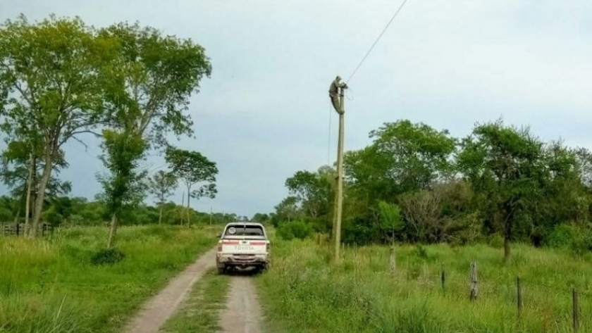 Encendiendo sueños: gobierno continúa ejecutando obras de electrificación rural