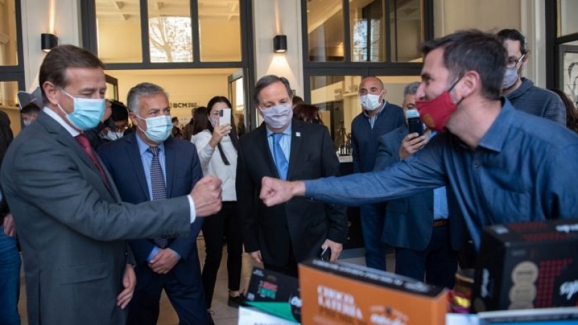 El Gobernador participó del 25º aniversario de Pro Mendoza y destacó la importancia de la comercialización internacional