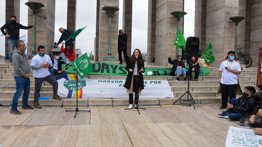 Ambiente participó de la Cumbre Climática de las Juventudes en Rosario, Santa Fe