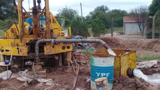 Obras para mejorar la provisión de agua en El Quebrachal y Gaona