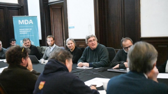 Javier Rodríguez impulsa financiamiento a tasa cero para fortalecer al sector lechero bonaerense