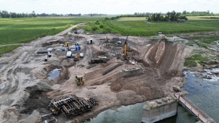 Avanzan las obras de nuevos puentes en la Cuenca del Río Salado