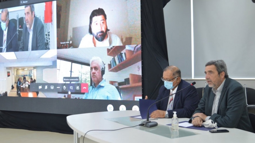 Josemaría hizo su primera presentación hacia el Informe de Impacto Ambiental