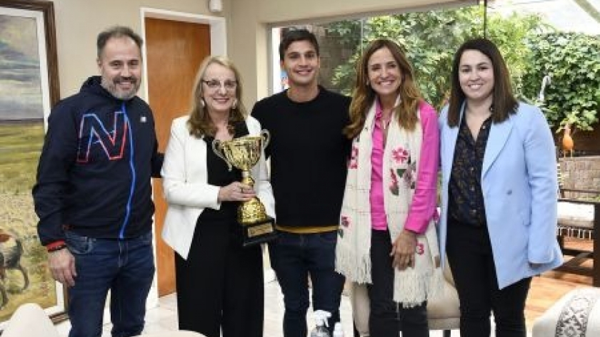 Alicia recibió al deportista Matías Díaz en Casa de Gobierno