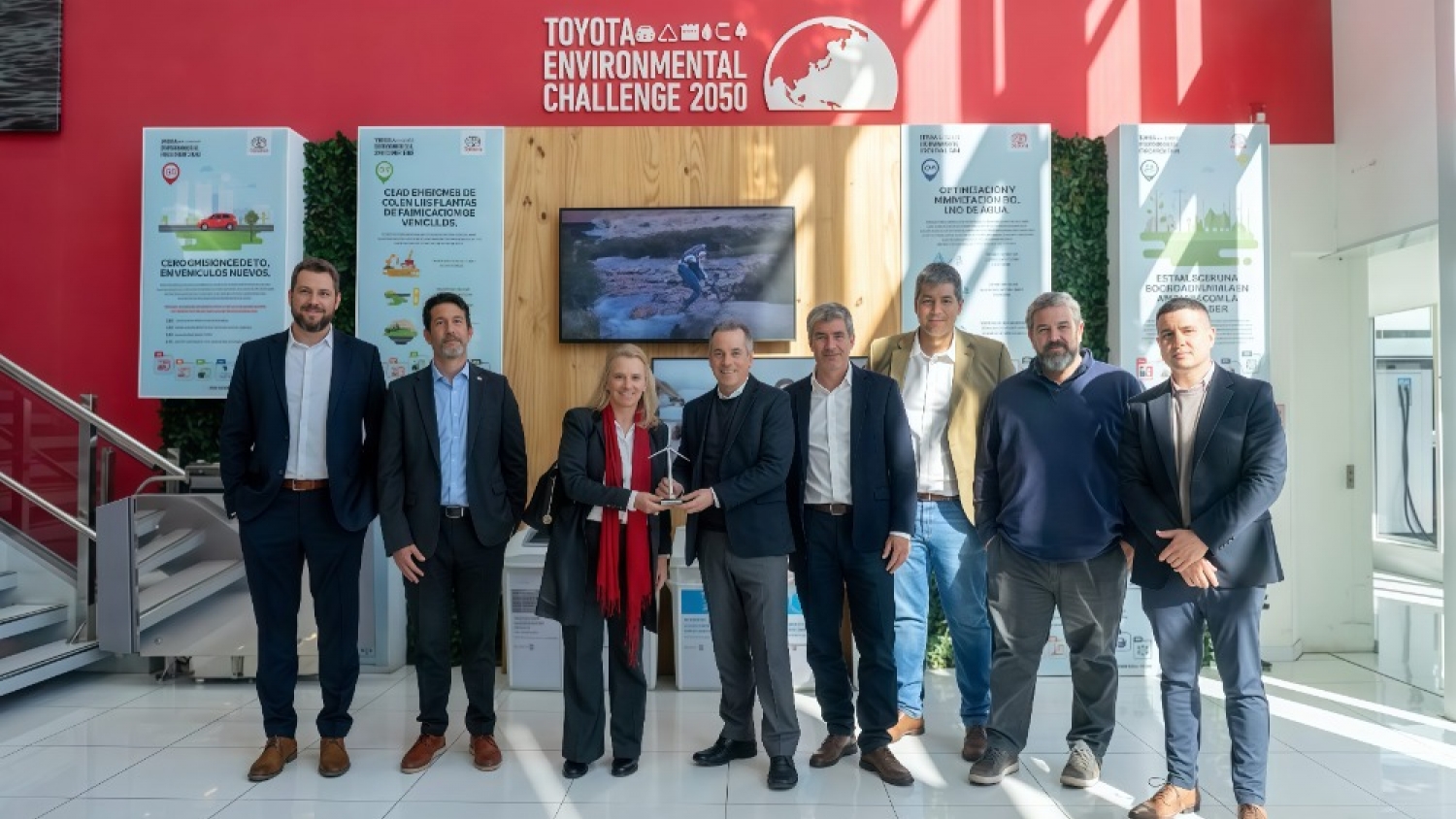 Toyota e YPF Luz amplían su alianza por energía renovable