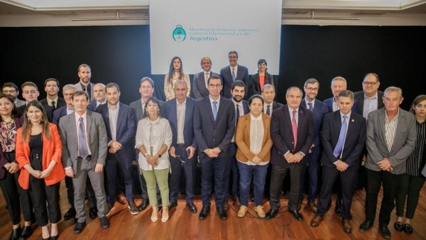 Tercer plenario del consejo federal de relaciones exteriores: Capitanich destacó la necesidad de 