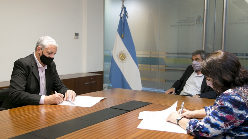 Salvarezza: "Las capacidades del sistema científico están a disposición de todos los organismos del Estado"
