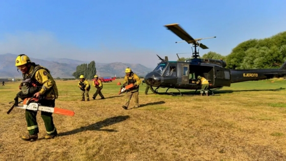 Llegaron 23 brigadistas de Jujuy para combatir el incendio