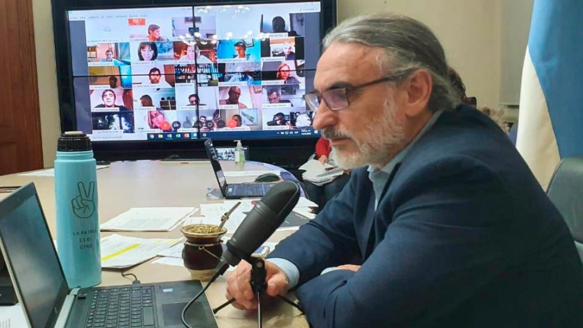 Basterra descartó un incremento de las retenciones en maíz y trigo