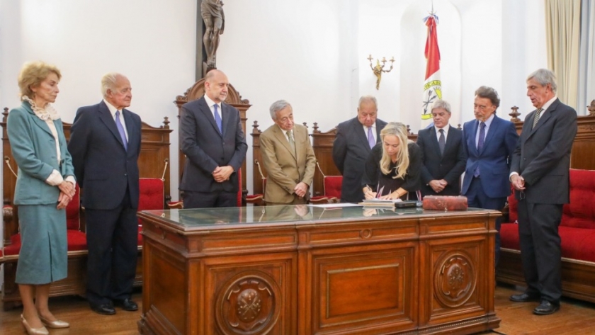 El gobernador Perotti participó del acto de juramento de las nuevas autoridades del Sistema Penal santafesino
