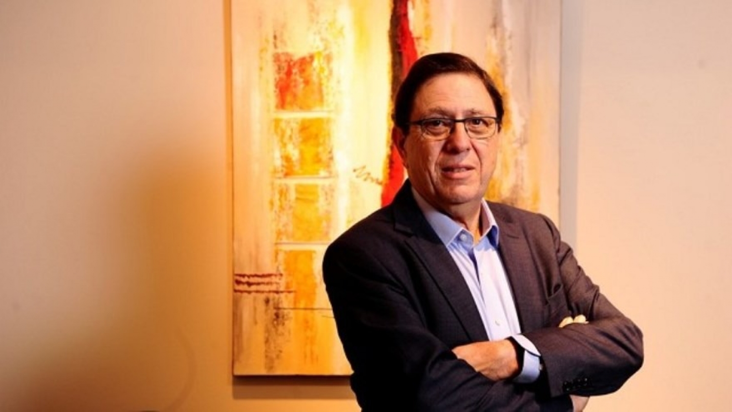 Riesgo país en mínimos y reservas en alza: el dilema de Argentina para volver a los mercados