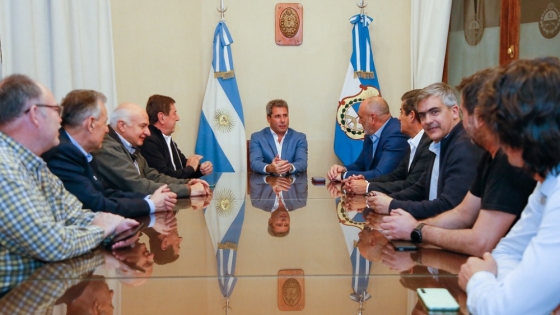 Sergio Uñac recibió a ministros que integran el Consejo Interprovincial de Ministros de Obras Públicas