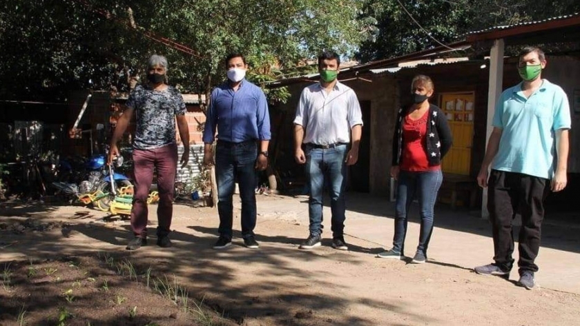Se inauguró una huerta en el comedor del Barrio Galván