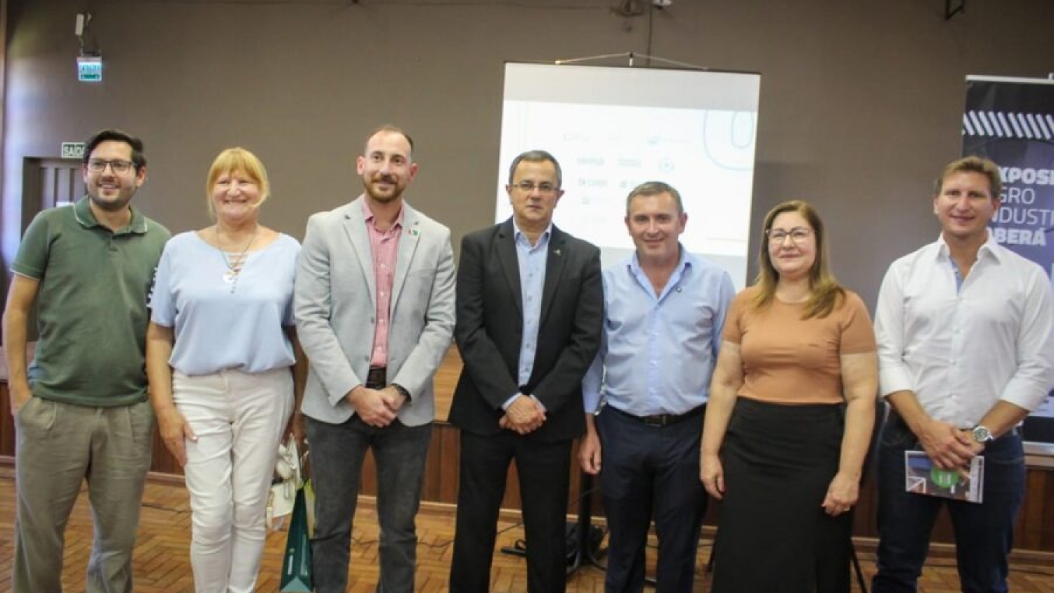 Misiones negocia ampliar el horario de la balsa con Brasil para impulsar el comercio y el turismo regional