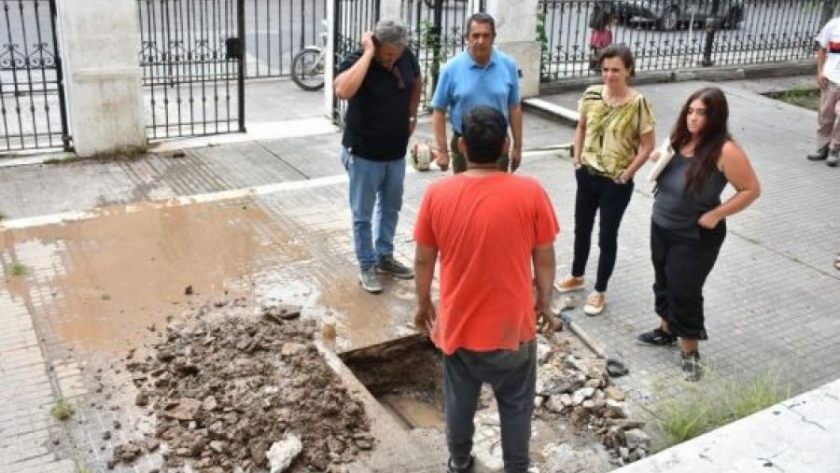 En el marco de un trabajo conjunto entre el Gobierno de la Provincia y los 60 municipios, se llevan adelante tareas de acondicionamiento de los edificios escolares