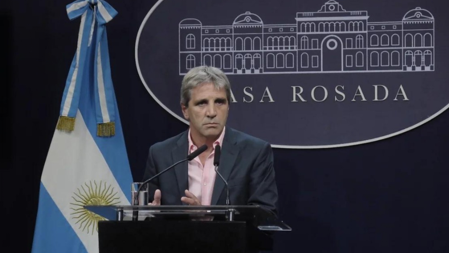 Caputo acelera acuerdos con provincias y fortalece el frente político del Gobierno antes de debates clave