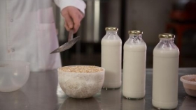 Jugo a base de quinoa, la bebida proteica del futuro que lleva un ingrediente milenario