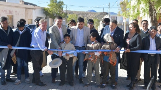 El Gobierno inauguró obras de pavimento articulado en calles céntricas de San Antonio de los Cobres