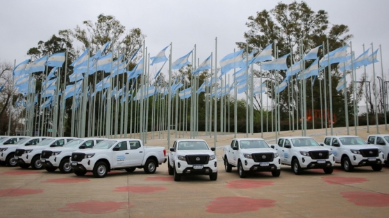 El Ministerio de Ambiente entregó vehículos para fortalecer el cuidado de los bosques