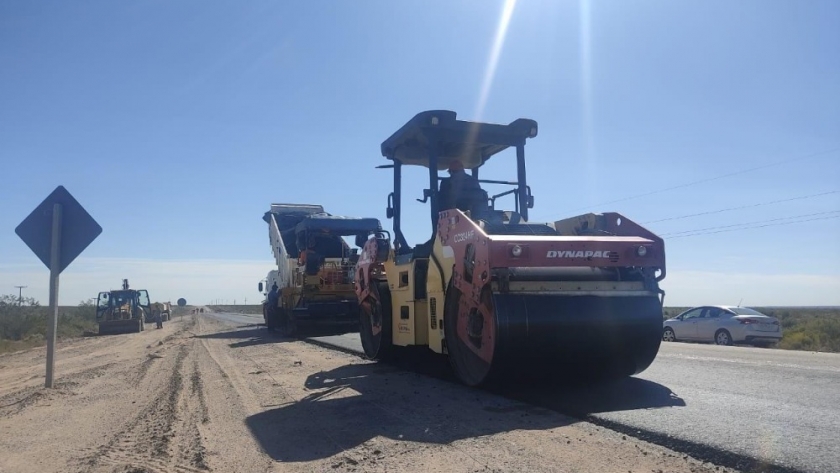 Avanza la obra de asfalto en la Ruta Nacional 151
