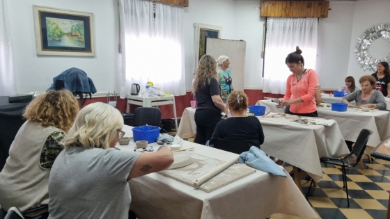 Comenzó el cuarto taller municipal del año de Cerámica