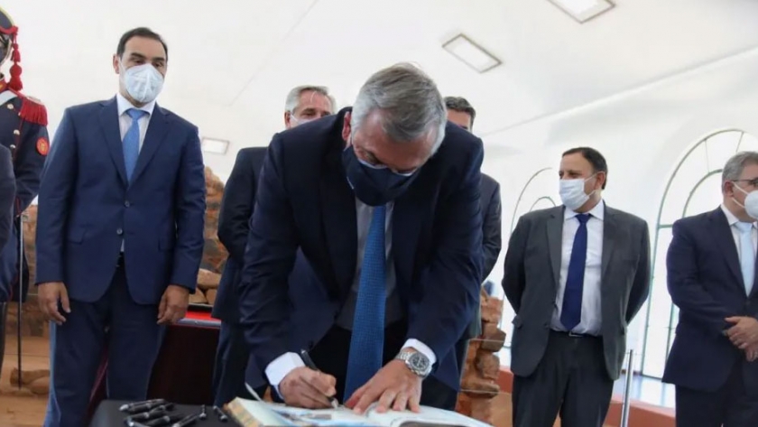 Morales rindió homenaje al Gral. San Martín
