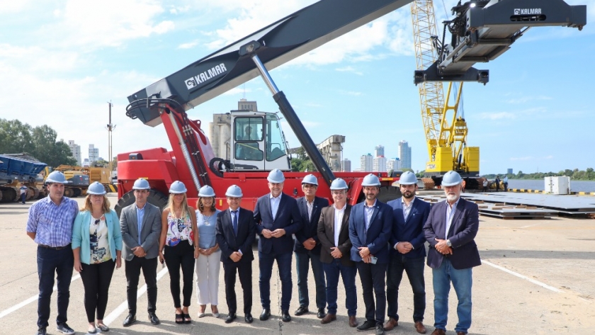 Perotti y Giuliano recorrieron las obras en el puerto de Santa Fe
