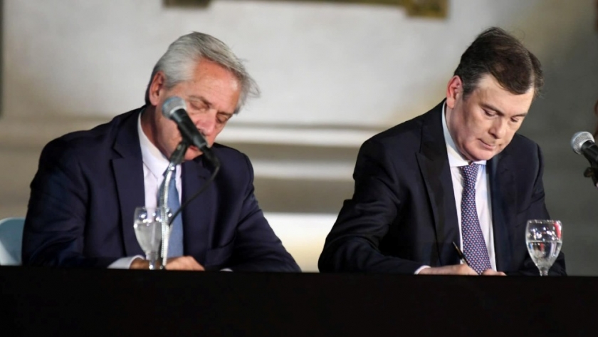 Zamora firmó con Nación actas de acuerdo para Obras Públicas