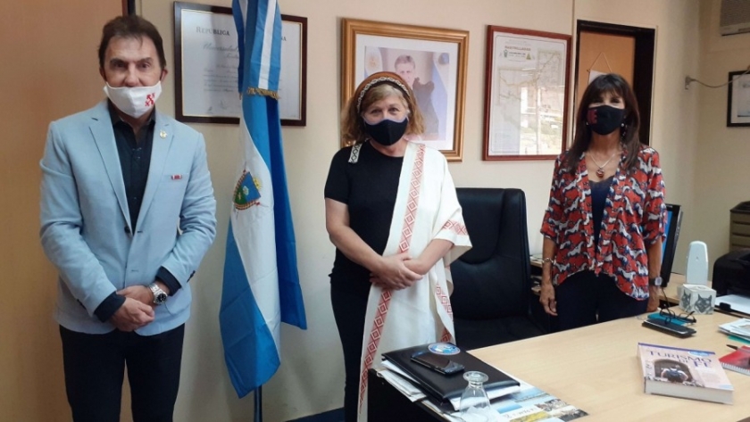 Reunión sobre Turismo de Fe y cosmovisión ranquel, en la Secretaría de Turismo