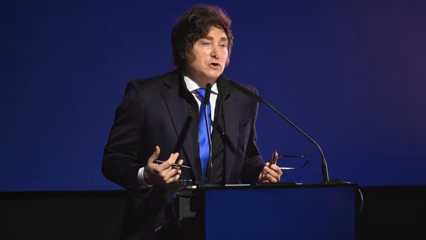 Milei explica suba de tasas y riesgo electoral: claves económicas del Presidente