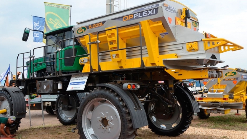 SR hizo una alianza con Praba para armar fertilizadoras autopropulsadas
