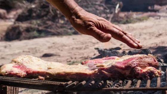 <Las familias argentinas abandonan el consumo de asado