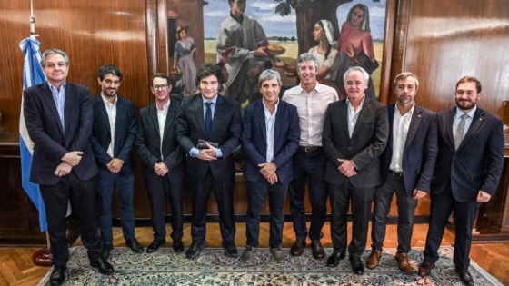 Gobierno busca renovar $7 billones en deuda y tomar medidas para contener la presión sobre el dólar