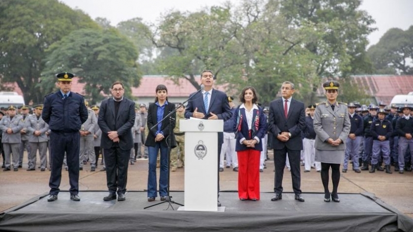 Más y mejor seguridad: Capitanich entregó 252 nuevos vehículos para las fuerzas provinciales