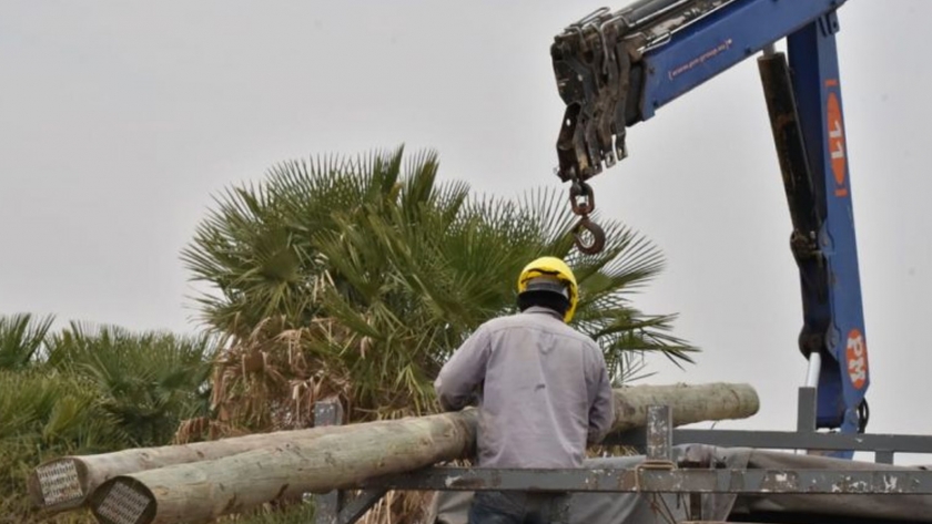 Gobierno ejecuta obras de electrificación en zonas rurales de Villa Ángela para que más familias puedan acceder a la energía