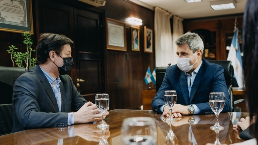 Con foco en el desarrollo de la ciencia, tecnología e innovación, Sergio Uñac se reunió con Fernando Peirano