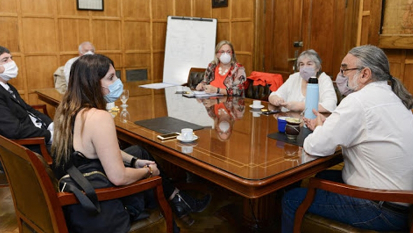 Basterra recibió a la comisión directiva de la Sociedad Rural de Córdoba