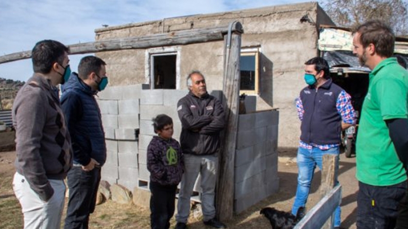El Gobierno provincial instaló seis equipos solares fotovoltaicos a familias rurales