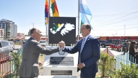 El secretario Carmona visita Bolivia y agradece su apoyo permanente a la Argentina por Malvinas