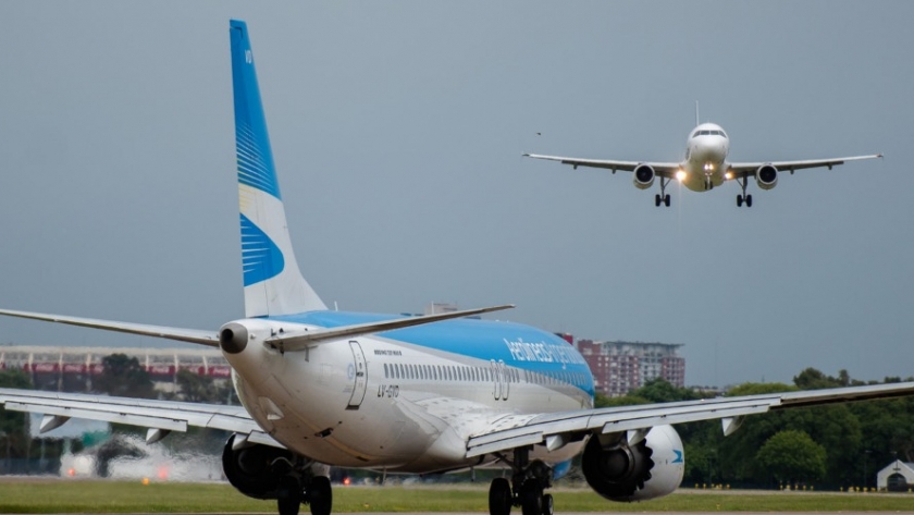 A partir de julio, Aerolíneas Argentinas pasa a operar su ruta a Bogotá desde Aeroparque