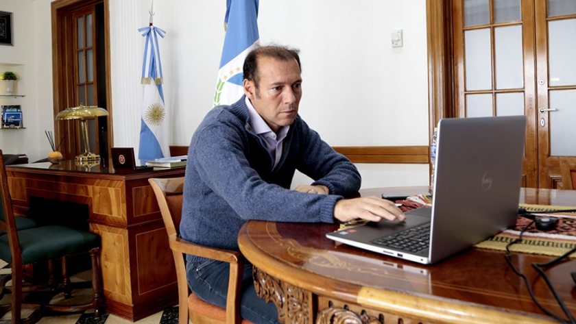 Gutiérrez participó de la apertura de la 9° Expo Bovinos de Neuquén