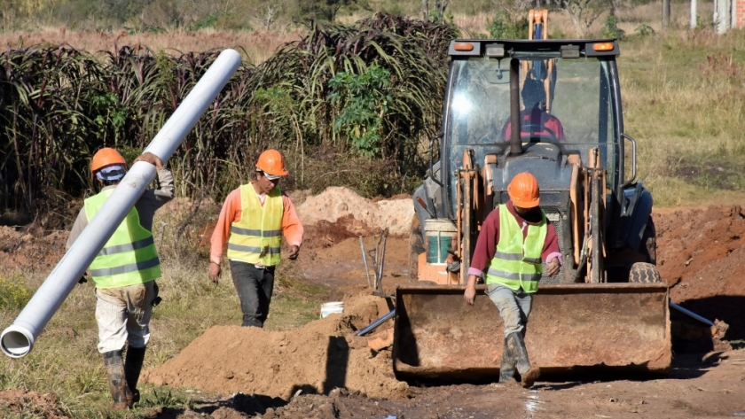 Concordia: avanzan a buen ritmo la ampliación de la red de agua y obras de saneamiento