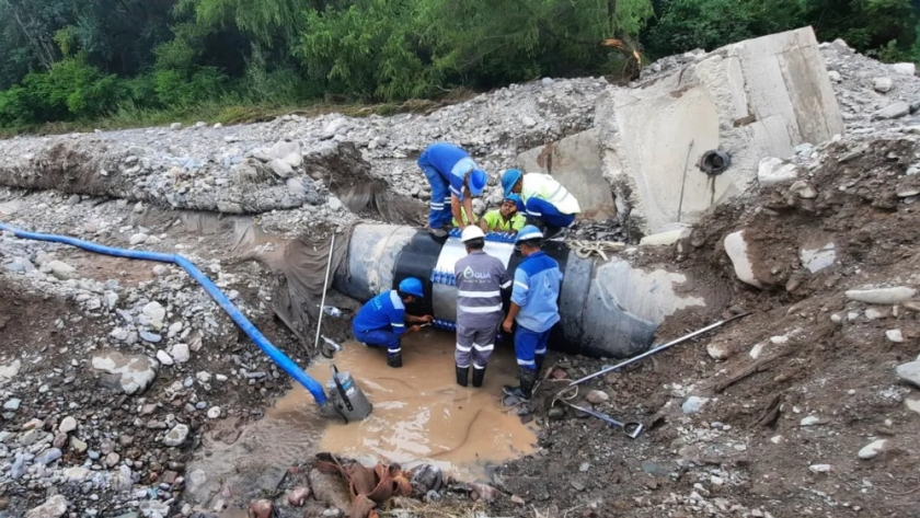 Agua Potable de Jujuy finalizó exitosamente la reparación del acueducto en el Río Grande